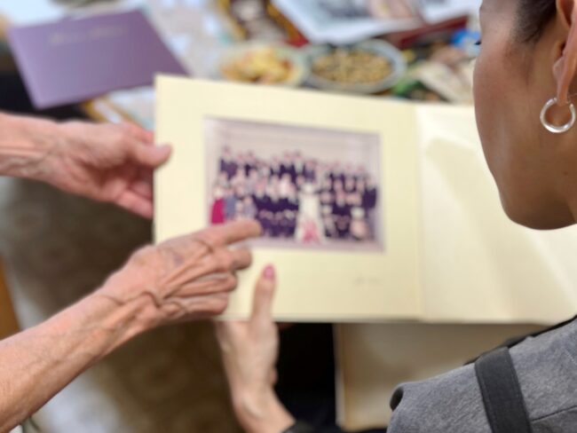 Organizing Your Home: Decluttering and Downsizing Tips Before a Move to a Care Facility Organizing Your Home: Decluttering and Downsizing Tips Before a Move to a Care Facility